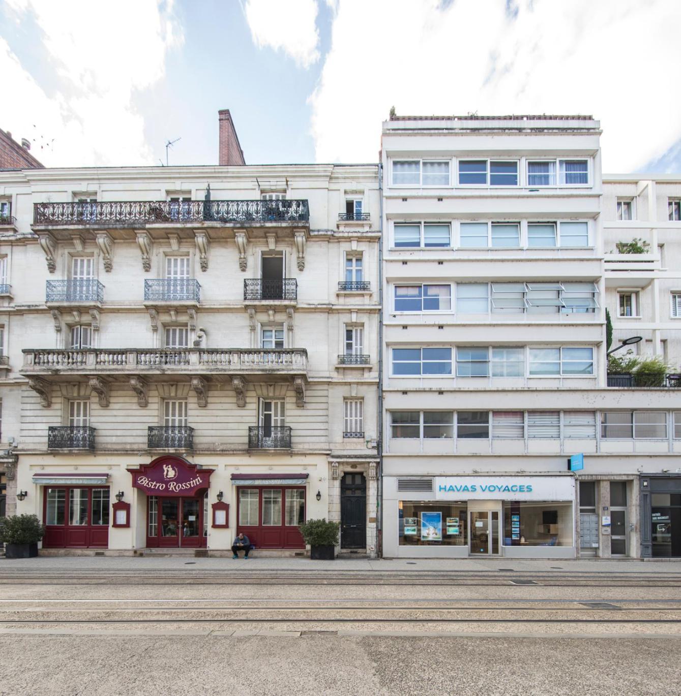 Appartement Avec Balcon A 250 M De La Gare, Hyper Centre Tours Exterior photo